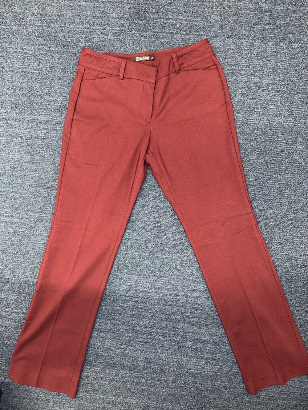 Women’s Straight Leg Jeans in Rust Red